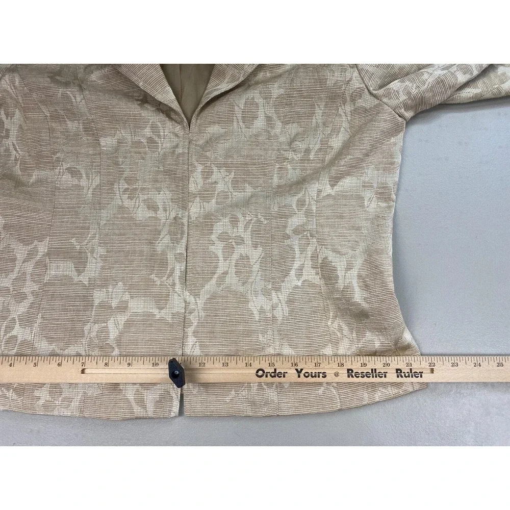 Chicos Blazer 2 Floral Jacquard Beige Lightweight Spring Summer Career Jacket - Picture 10 of 13